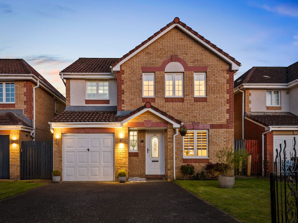 4 bed detached house for sale in 31 Pender Gardens, Rumford FK2, £