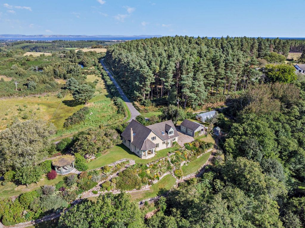 4 bed detached house for sale in Nairn IV12, £600,000 Zoopla