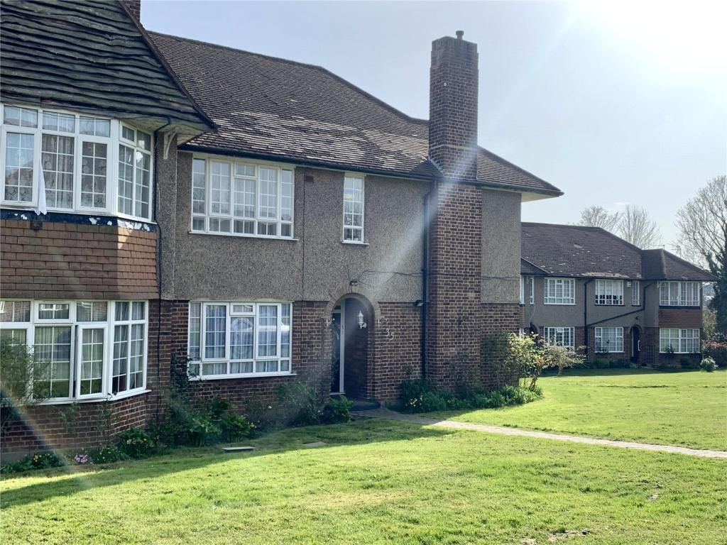 2 bed for sale in Oakwood Close, London N14 Zoopla
