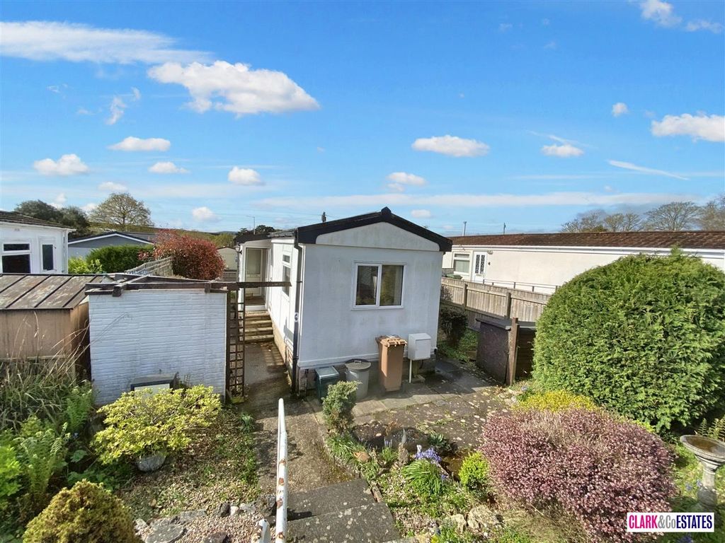 1 bed mobile/park home for sale in Eastern Avenue, Newport Park, Exeter