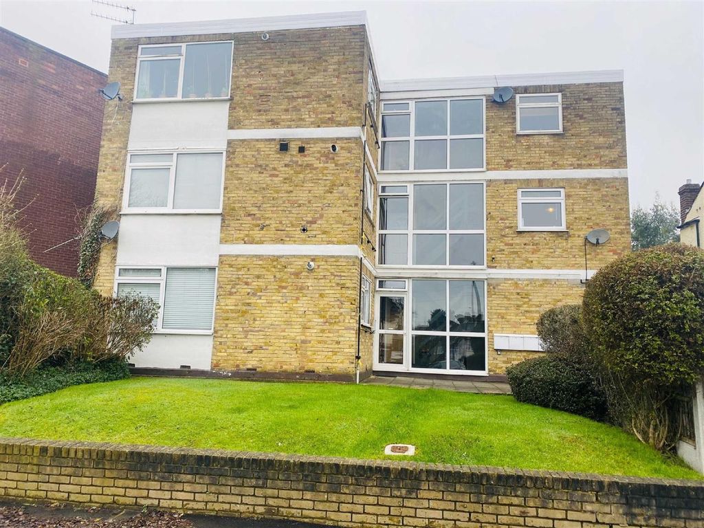 2 bed flat for sale in Beresford Road, London E4 Zoopla