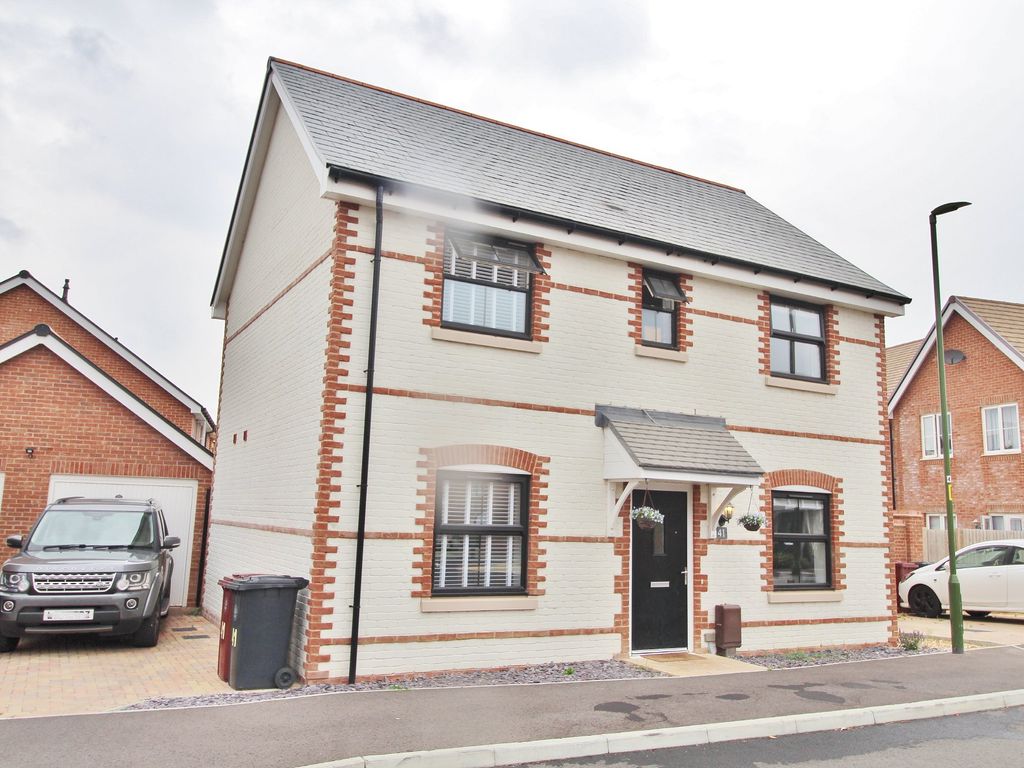 3 bed detached house for sale in Alfrey Close, Southbourne, Emsworth