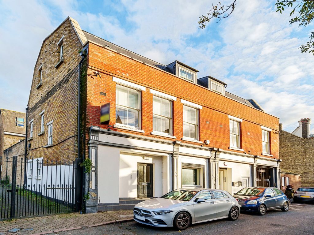 2 bed flat for sale in High Street, St. Mary Cray, Orpington BR5, £