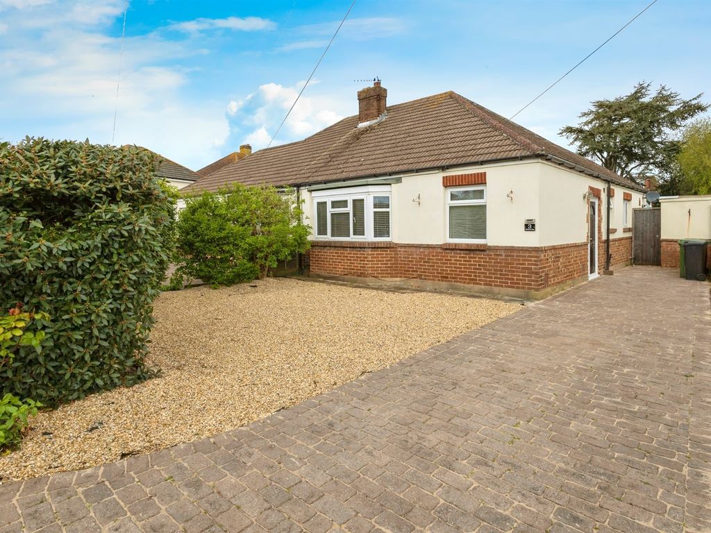 2 bed semidetached bungalow for sale in Old Farm Way, Farlington