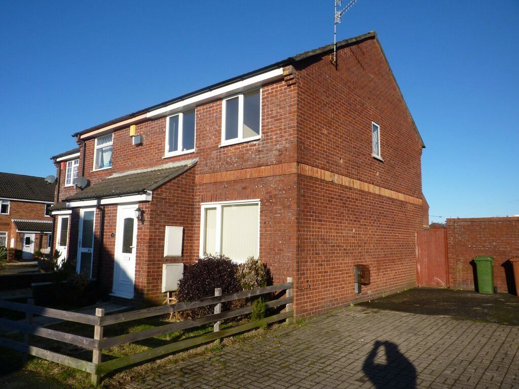 3 bed terraced house to rent in Yeo Close, Plymouth PL3 Zoopla