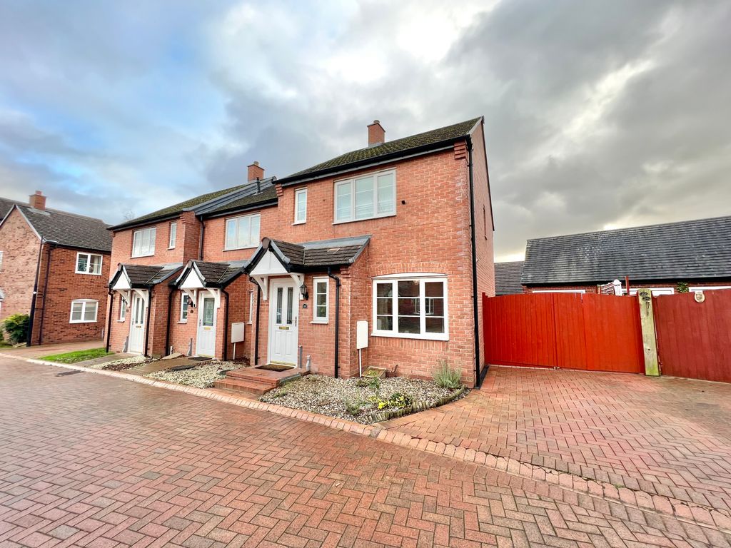 3 bed semidetached house for sale in Round House Park, Lightmoor