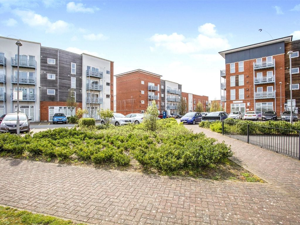 2 bed flat for sale in Compair Crescent, Ipswich, Suffolk IP2 Zoopla