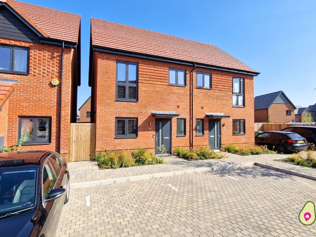 2 bed semidetached house for sale in Paddock Way, Crowthorne, Berkshire RG45, £425,000 Zoopla