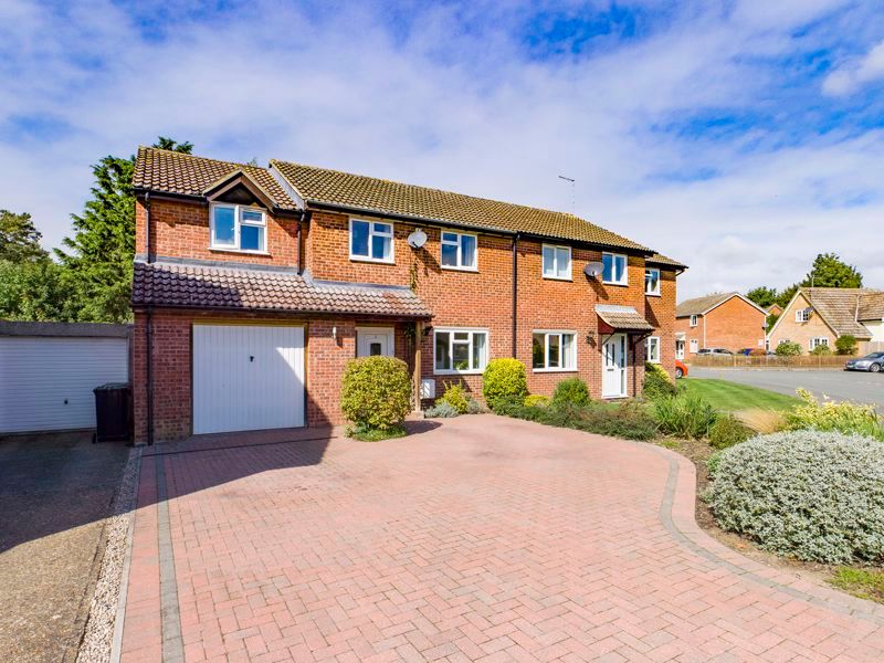 4 bed semidetached house for sale in Avenue, Elmswell, Bury St. Edmunds IP30 Zoopla