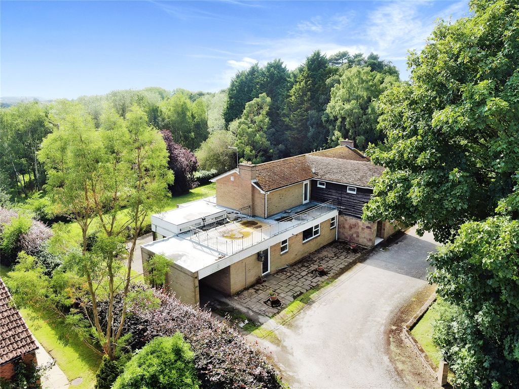 4 bed detached house for sale in Ashby Road East, Bretby, BurtonOn