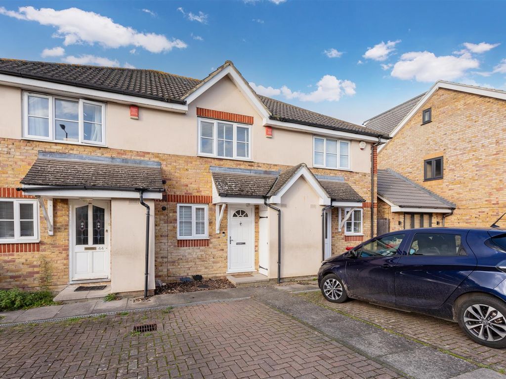 2 bed terraced house for sale in Earls Lane, Cippenham, Slough SL1, £