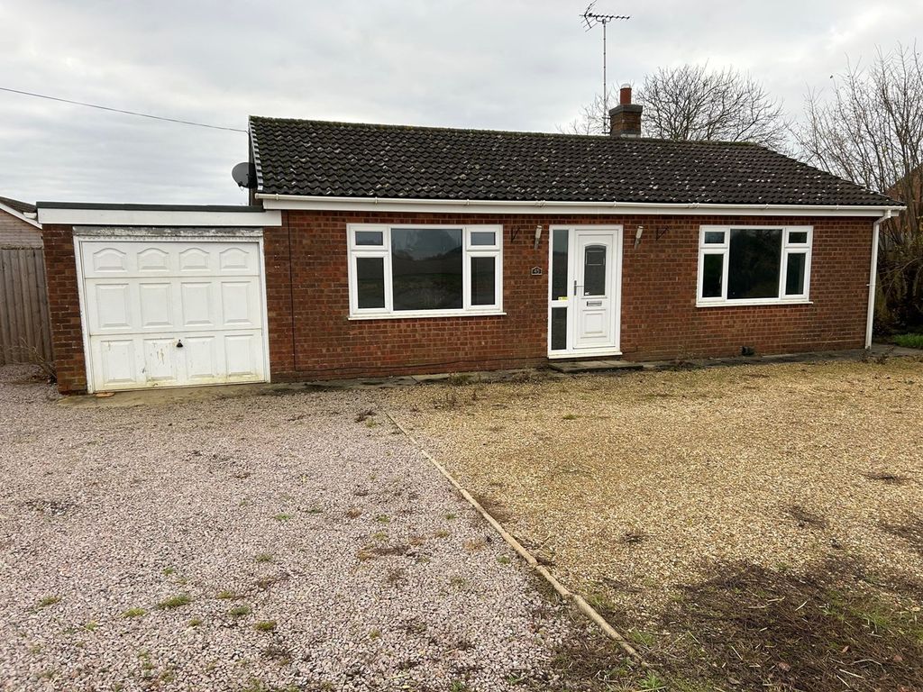 2 bed detached bungalow for sale in Clough Road, Gosberton Risegate
