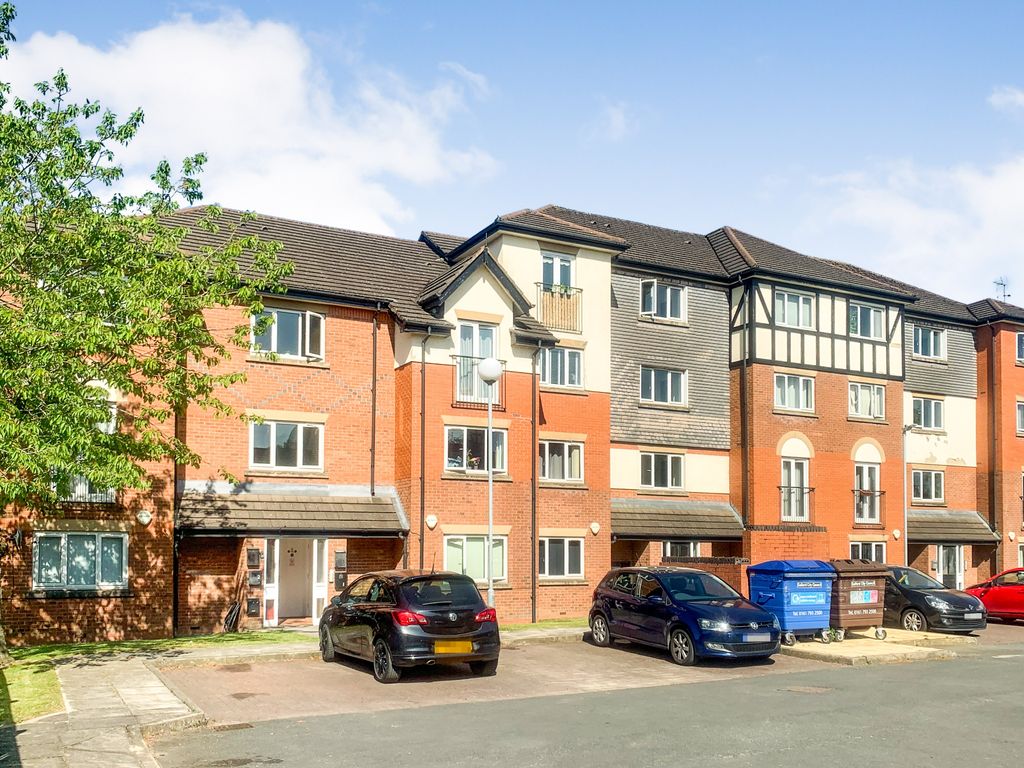 2 bed flat for sale in Collegiate Way, Swinton, Manchester M27 Zoopla