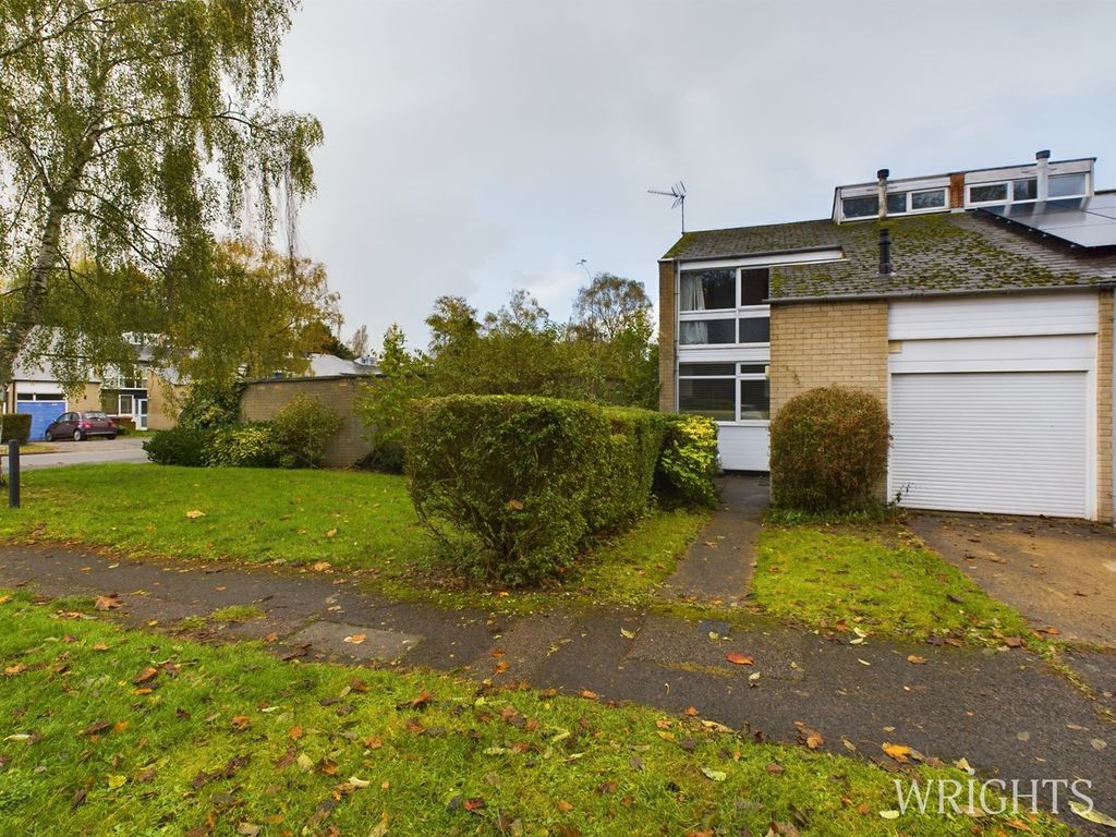 3 bed end terrace house for sale in Stoneycroft, Welwyn Garden City AL7