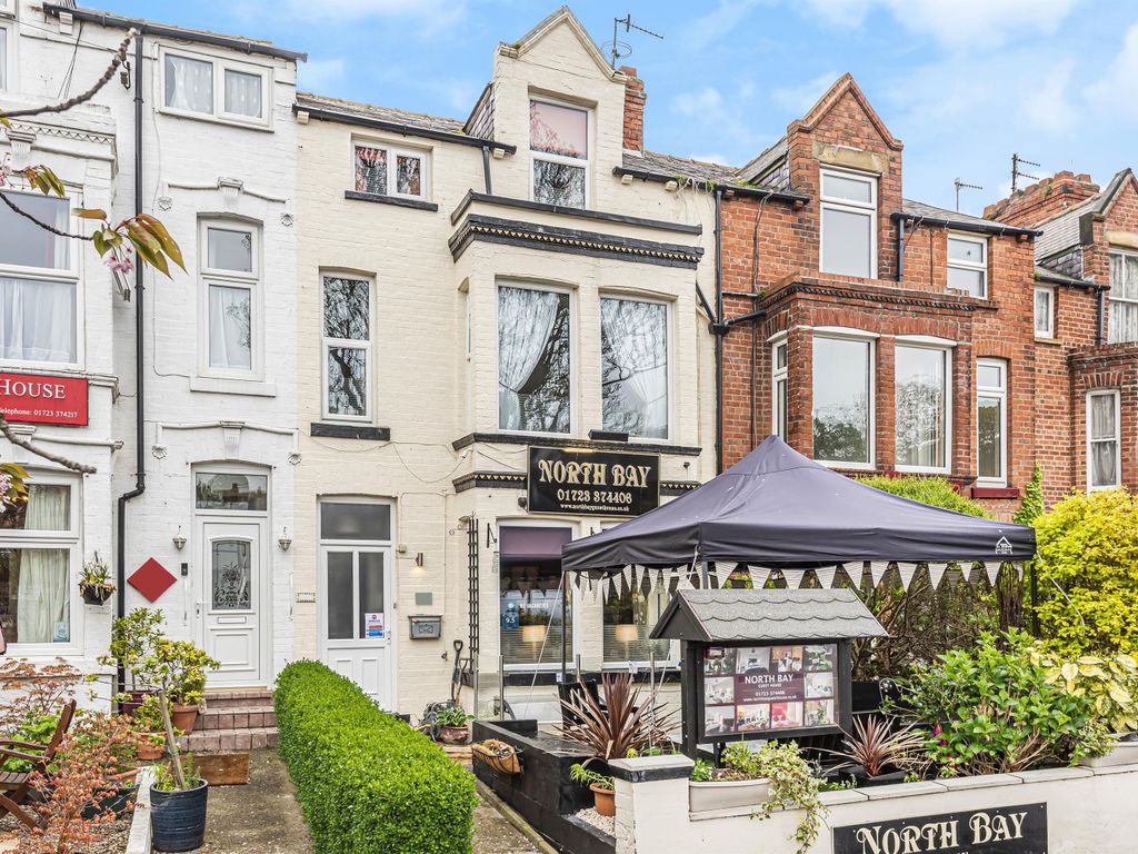 8 bed terraced house for sale in Columbus Ravine, Scarborough YO12 Zoopla