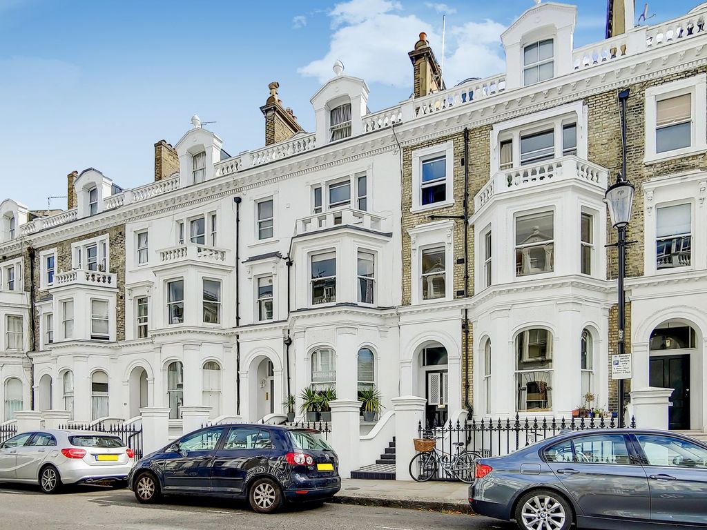 2 bed flat to rent in Coleherne Road, London SW10, £2,750 pcm Zoopla