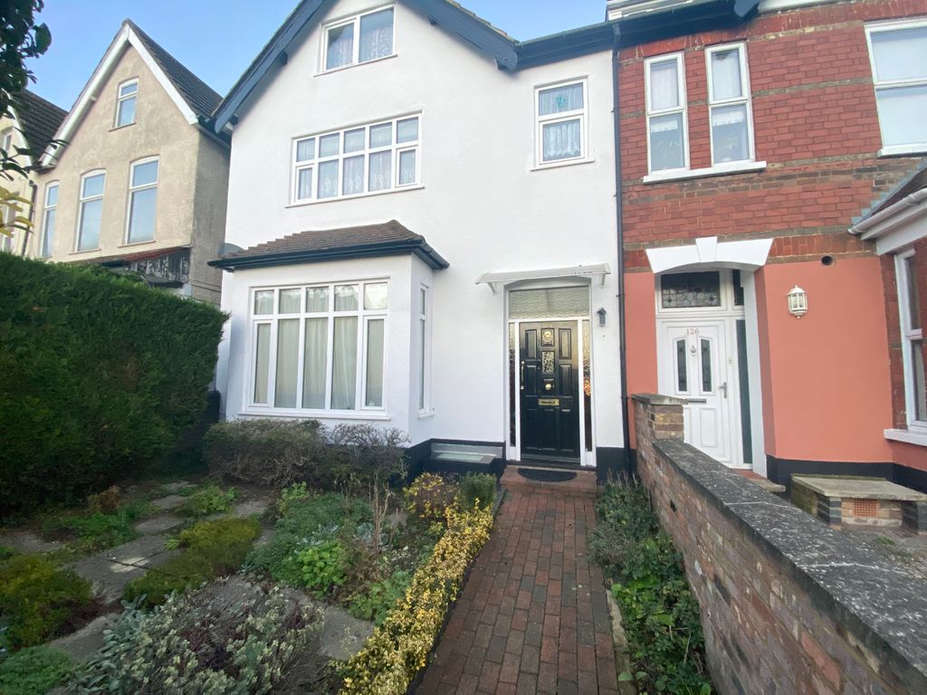 5 bed property to rent in High Street North, Dunstable LU6 Zoopla