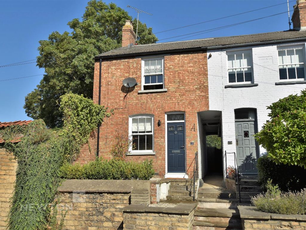 2 bed end terrace house for sale in Sunny Bank, East Street, Stamford
