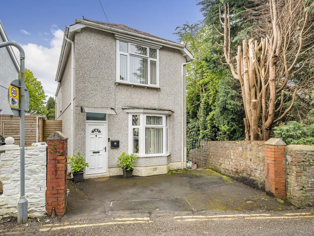 3 bed detached house for sale in Westbourne Grove, Sketty, Swansea SA2