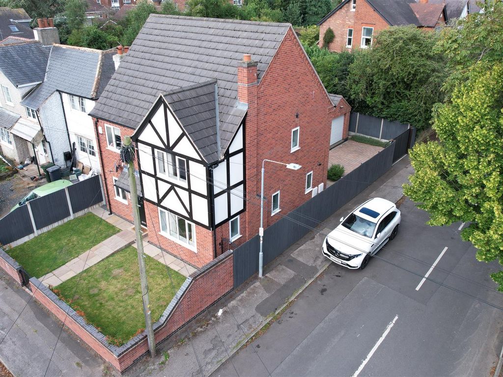 4 bed detached house for sale in Grover Avenue, Mapperley, Nottingham