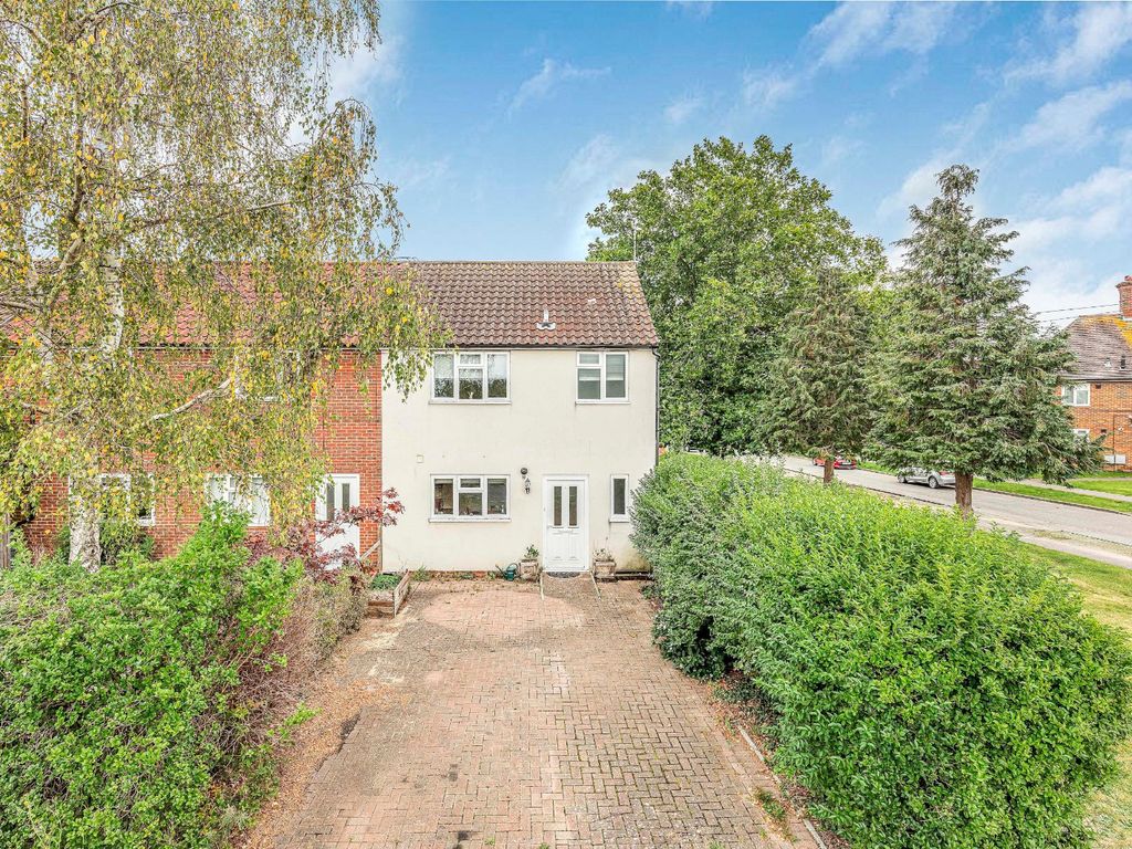 2 bed end terrace house for sale in Willow Way, Hurstpierpoint