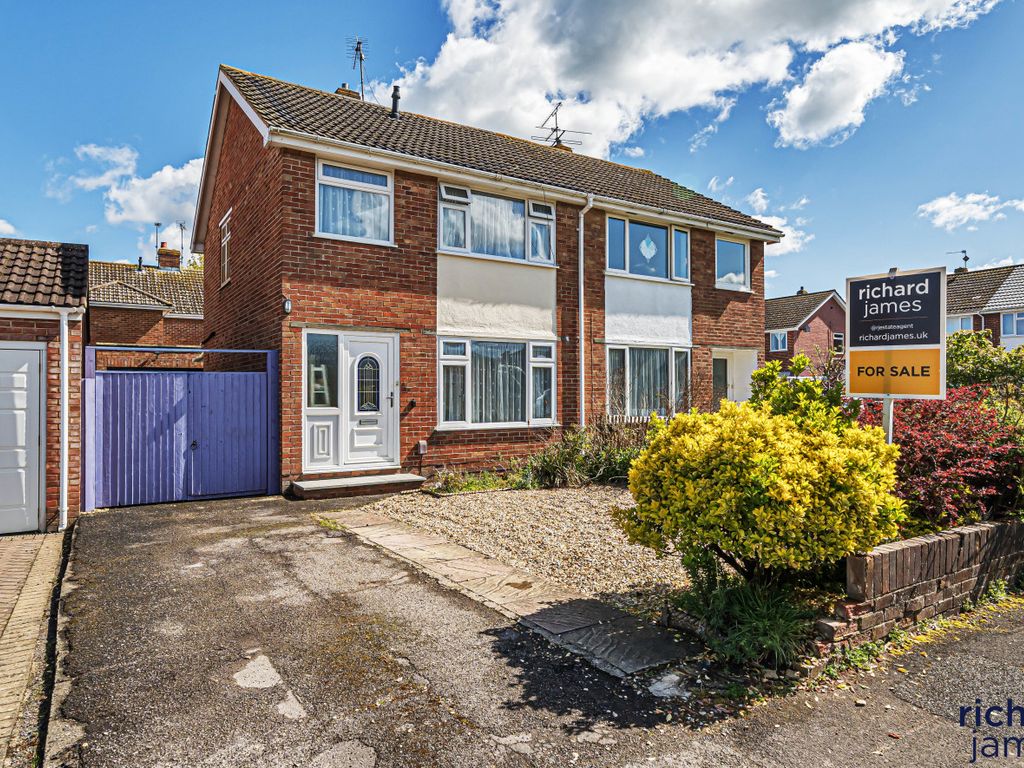 3 bed semidetached house for sale in Ellingdon Road, Wroughton