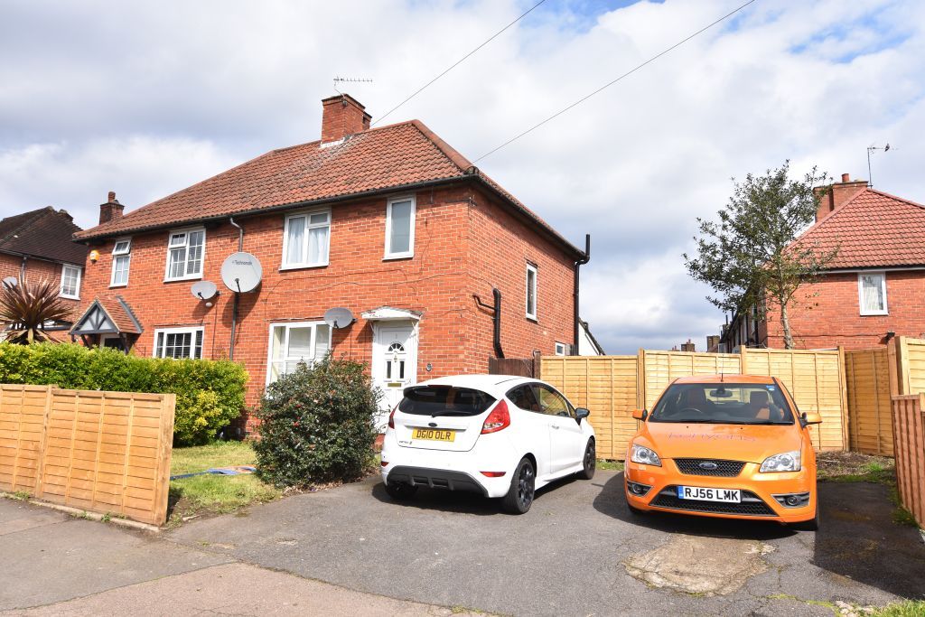 3 bed semidetached house for sale in Waltham Road, Carshalton SM5 Zoopla