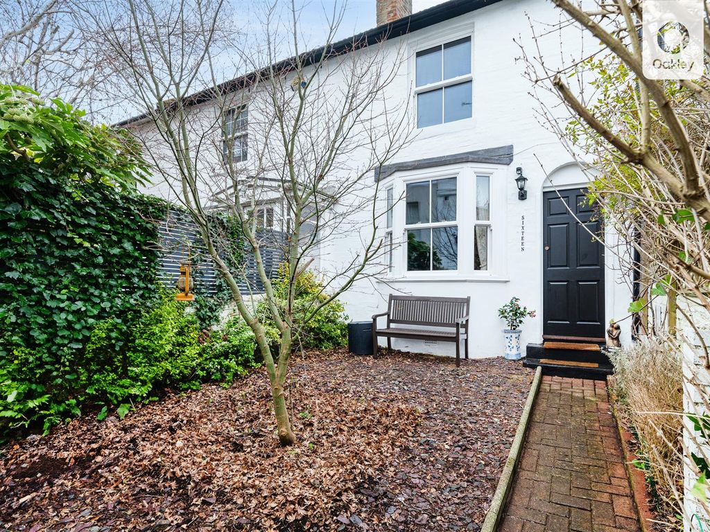 2 bed property for sale in Crown Gardens, Brighton BN1, £525,000 Zoopla
