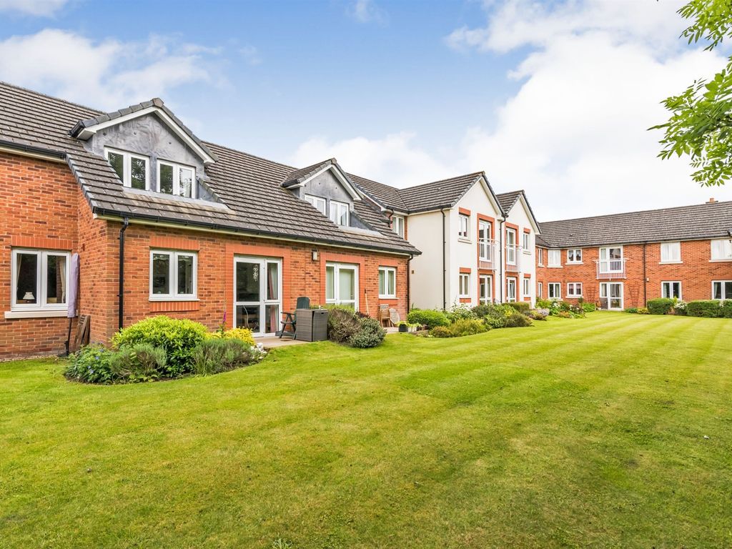 2 bed property for sale in Hollyfield Road, Sutton Coldfield B75 Zoopla