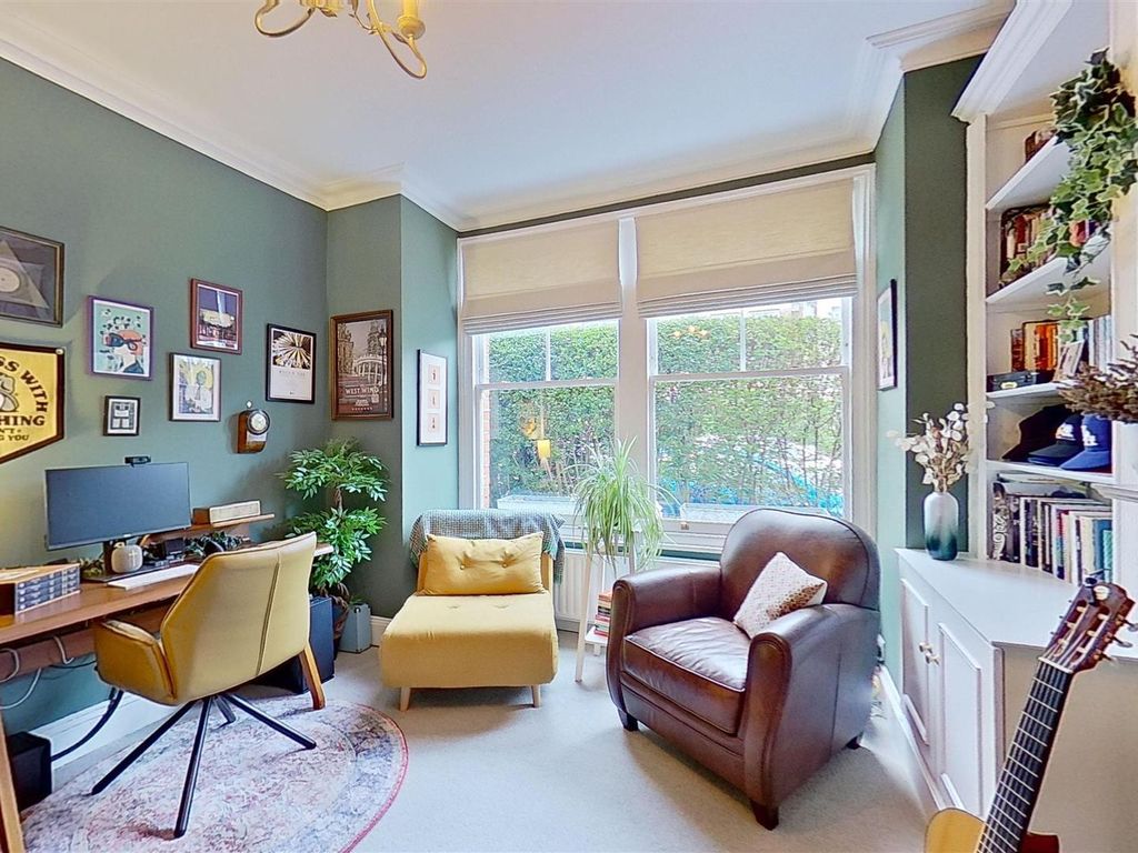2 bed for sale in Penwith Road, London SW18, £575,000 Zoopla
