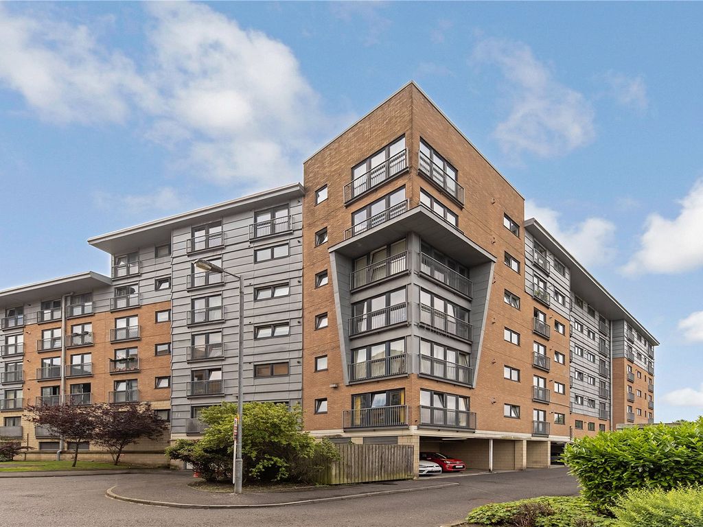 1 bed flat for sale in Barrland Court, Pollokshields, Glasgow G41 Zoopla