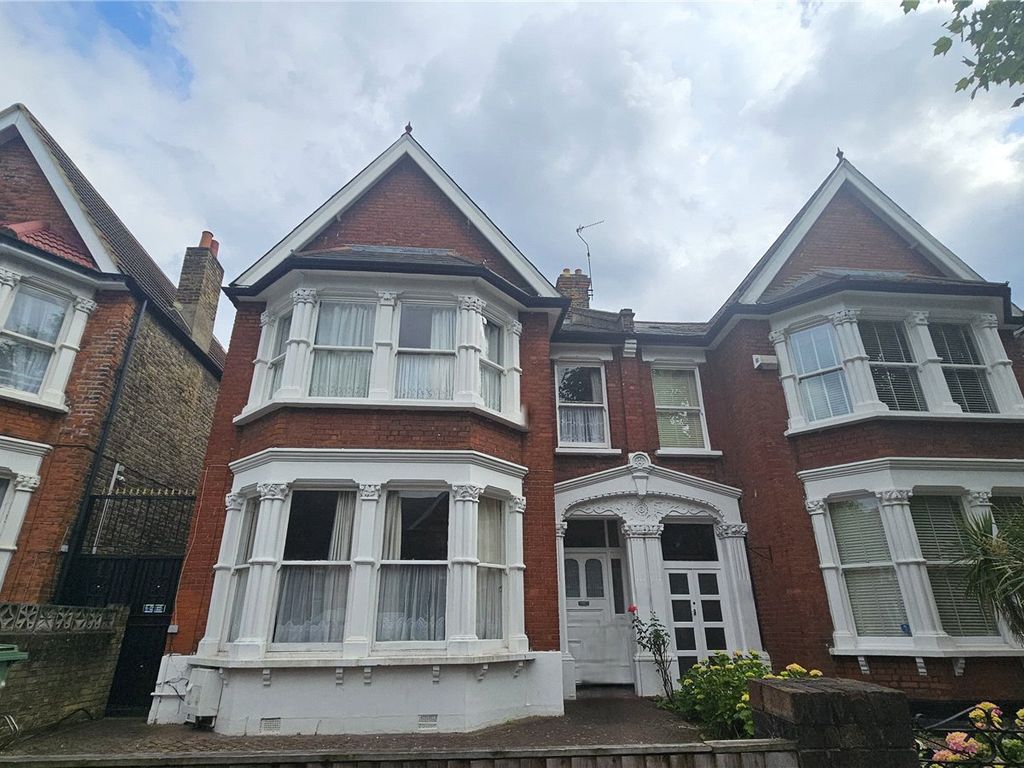 5 bed semidetached house for sale in Inchmery Road, Catford SE6, £