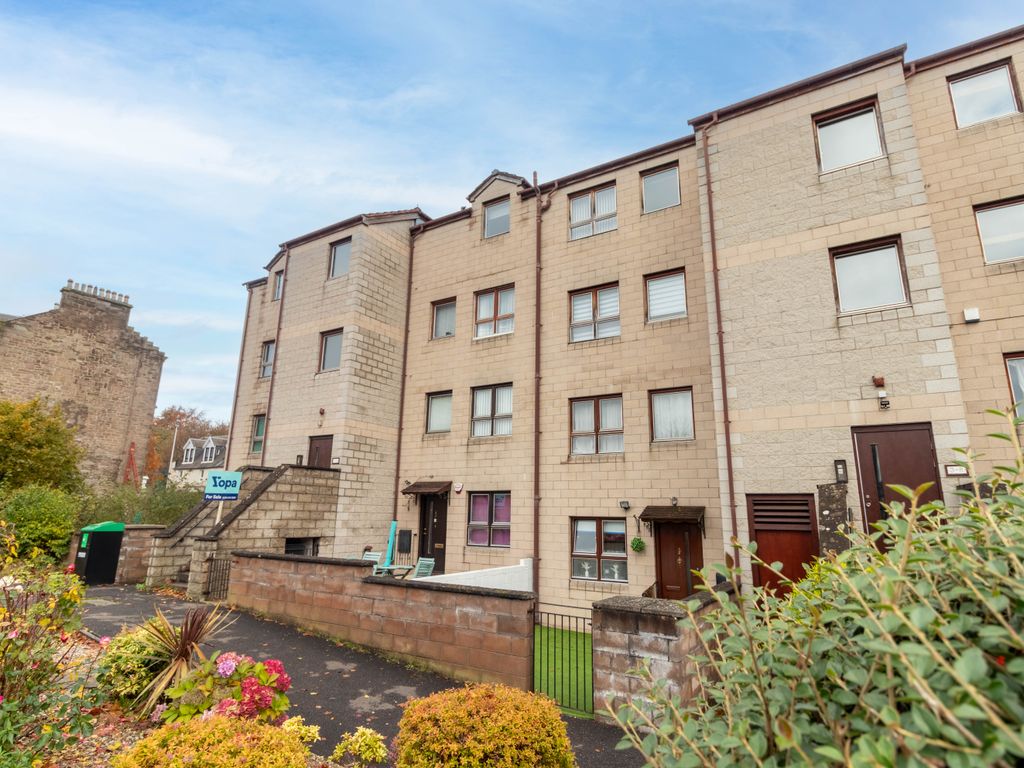 2 bed flat for sale in Rosebank Mews, Rosebank Street, Dundee DD3, £