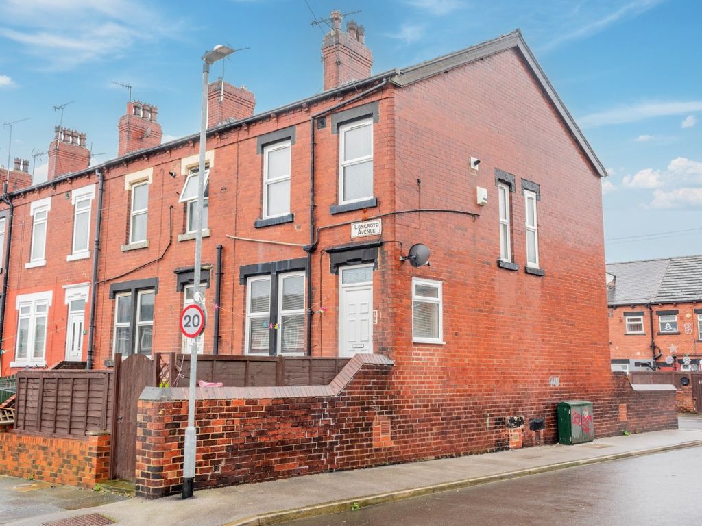 2 bed end terrace house for sale in Longroyd Avenue, Leeds LS11, £