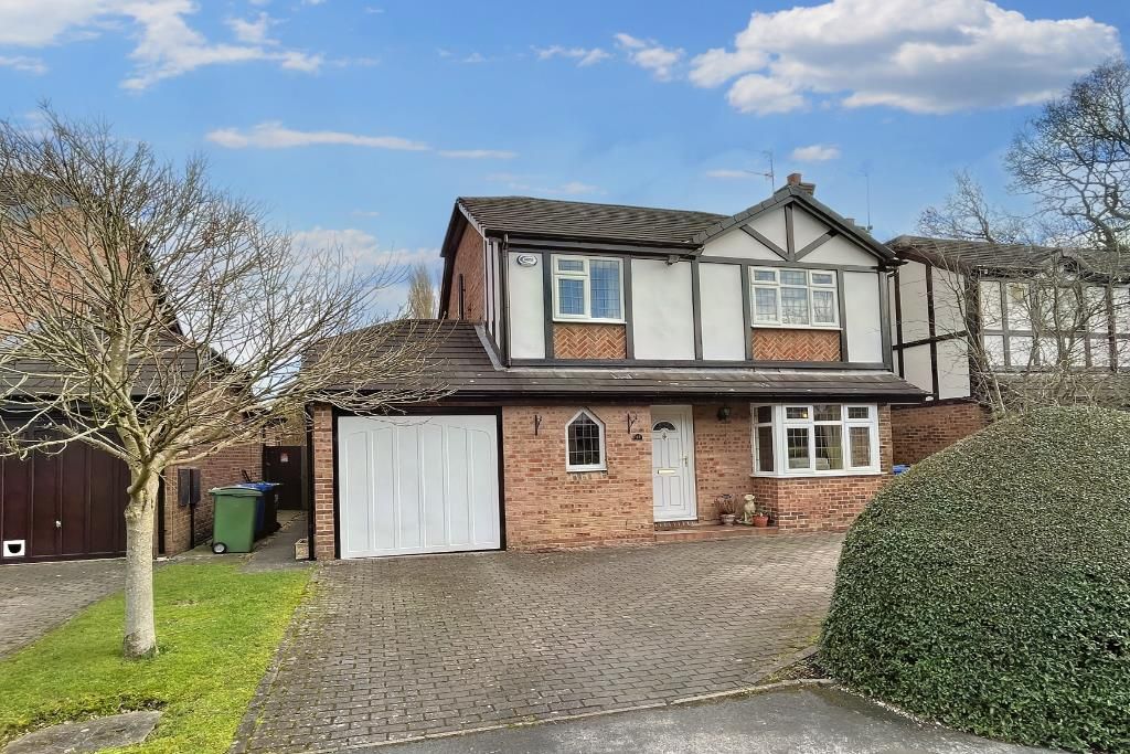4 bed detached house for sale in Sunnybank Road, Bowdon, Altrincham
