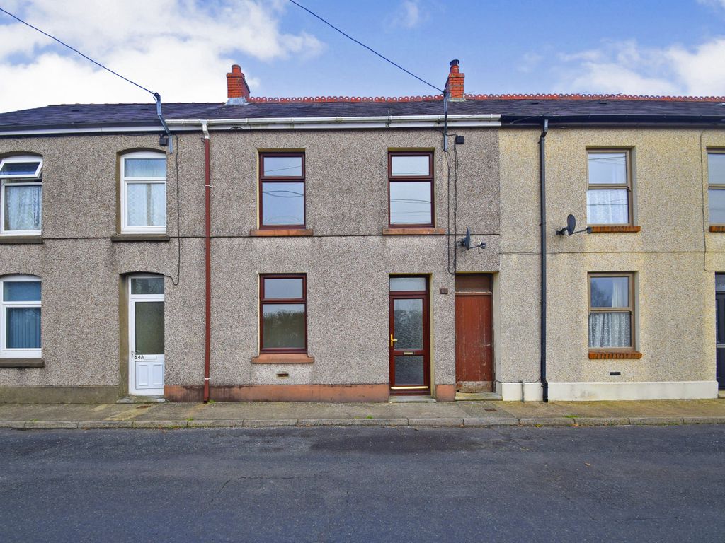 4 bed semidetached house for sale in Wernoleu Road, Ammanford SA18