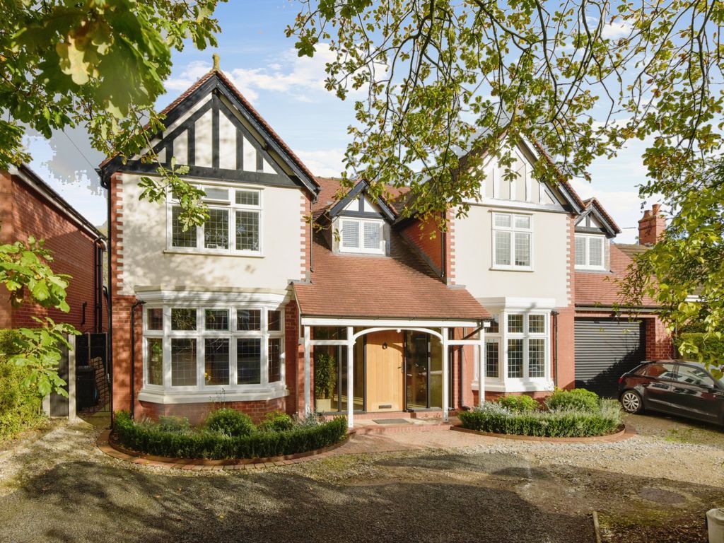 6 bed detached house for sale in Bradwall Road, Sandbach CW11 Zoopla