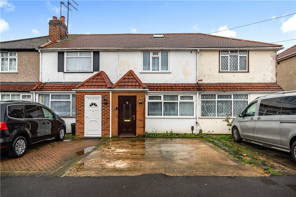 2 bed terraced house for sale in Woodrow Avenue, Hayes, Middlesex UB4