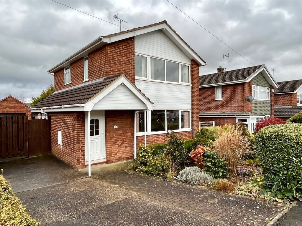 3 bed detached house for sale in Ladywood Avenue, Belper, Derbyshire