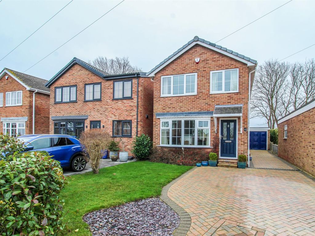 3 bed detached house for sale in Swift Way, Sandal, Wakefield WF2, £