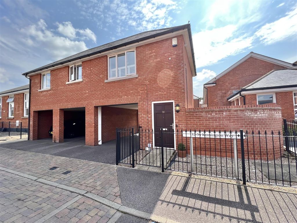 2 bed detached house for sale in Kensington Way, Brentwood, Essex CM14, £350,000 Zoopla