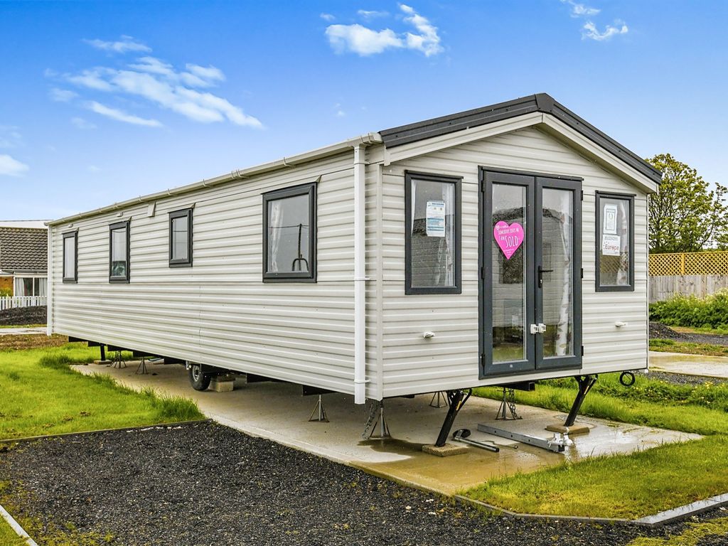 3 bed mobile/park home for sale in Sea Lane, Huttoft, Alford LN13, £