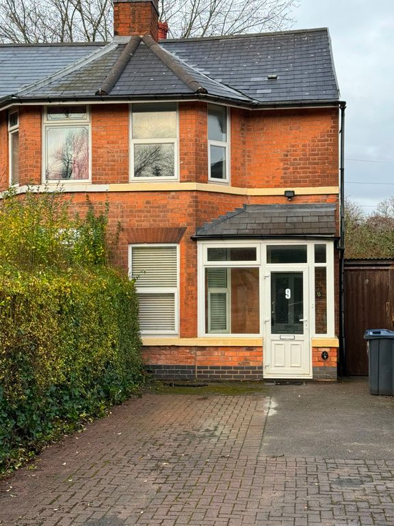 2 bed terraced house to rent in Summer Road, Erdington, Birmingham B23