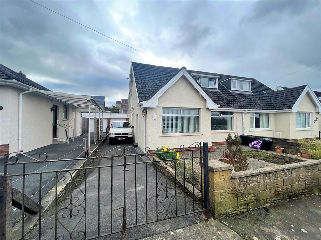 3 bed semidetached bungalow for sale in St. Peters Avenue, Fforestfach