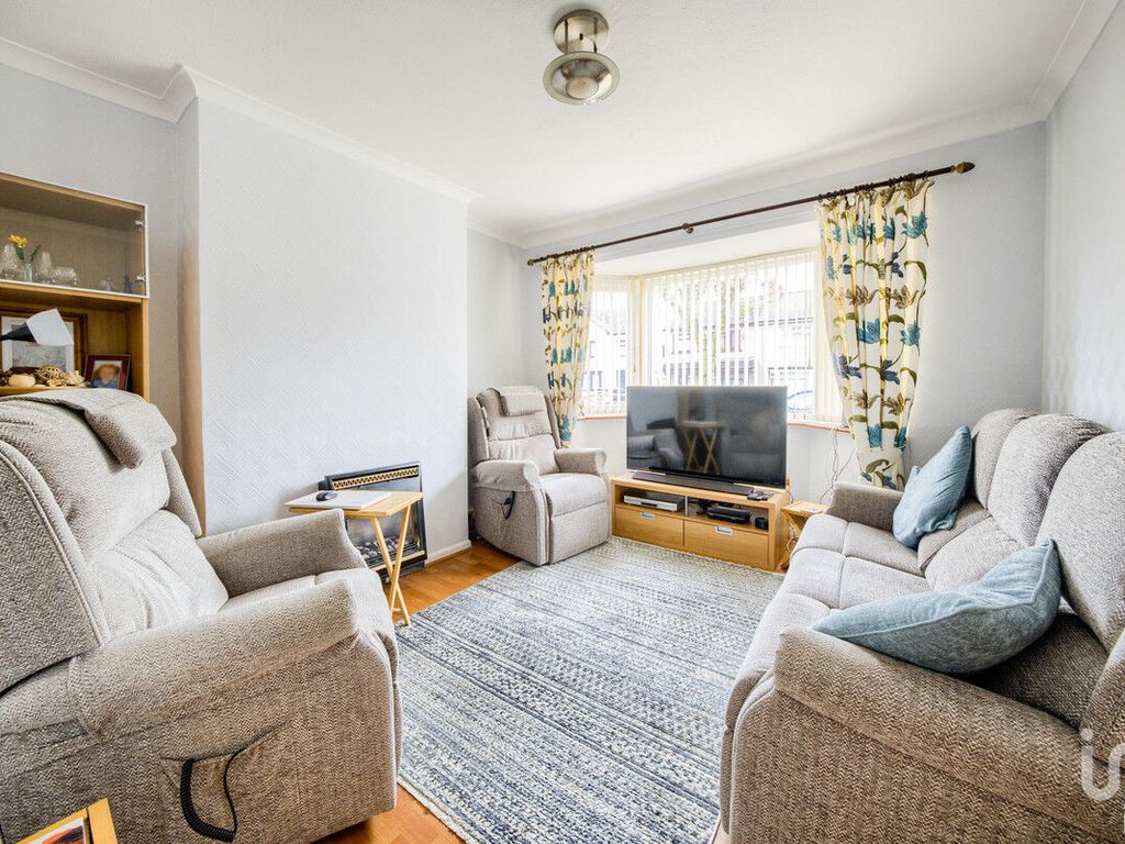 3 bed semidetached house for sale in Sunningdale Avenue, Coventry CV6