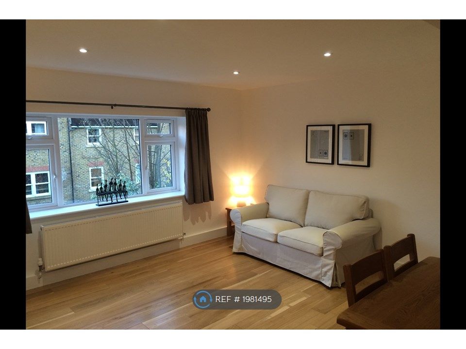 2 bed flat to rent in Dolphin Close, Surbiton KT6, £1,900 pcm Zoopla