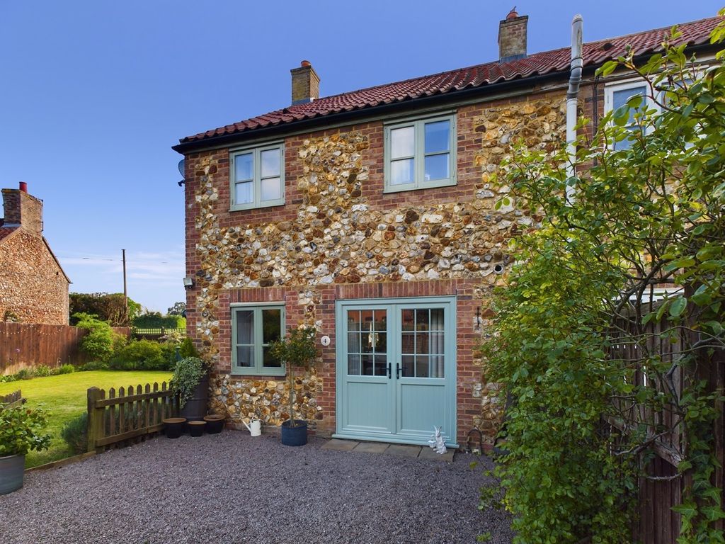 3 bed end terrace house for sale in Church Road, Wereham PE33, £265,000