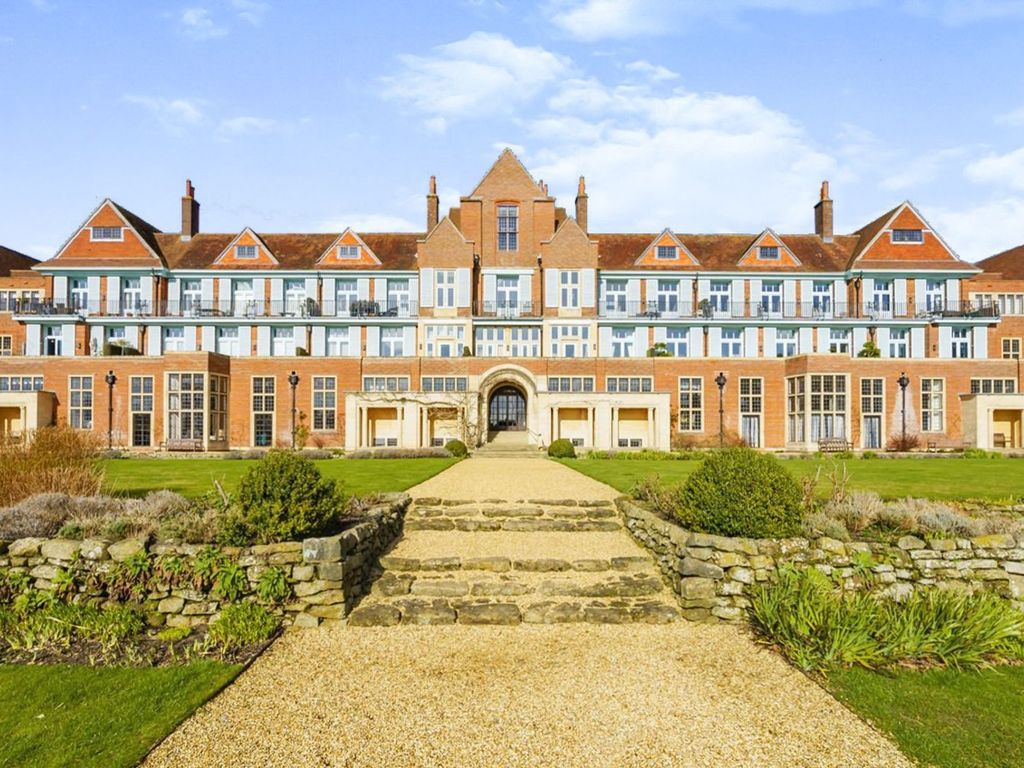 2 bed flat for sale in Kings Drive, Midhurst GU29 Zoopla