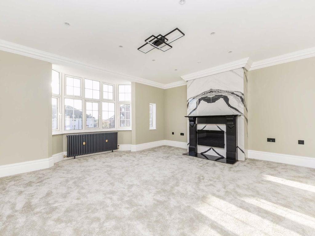 3 bed flat for sale in Holders Hill Road, London NW4 Zoopla