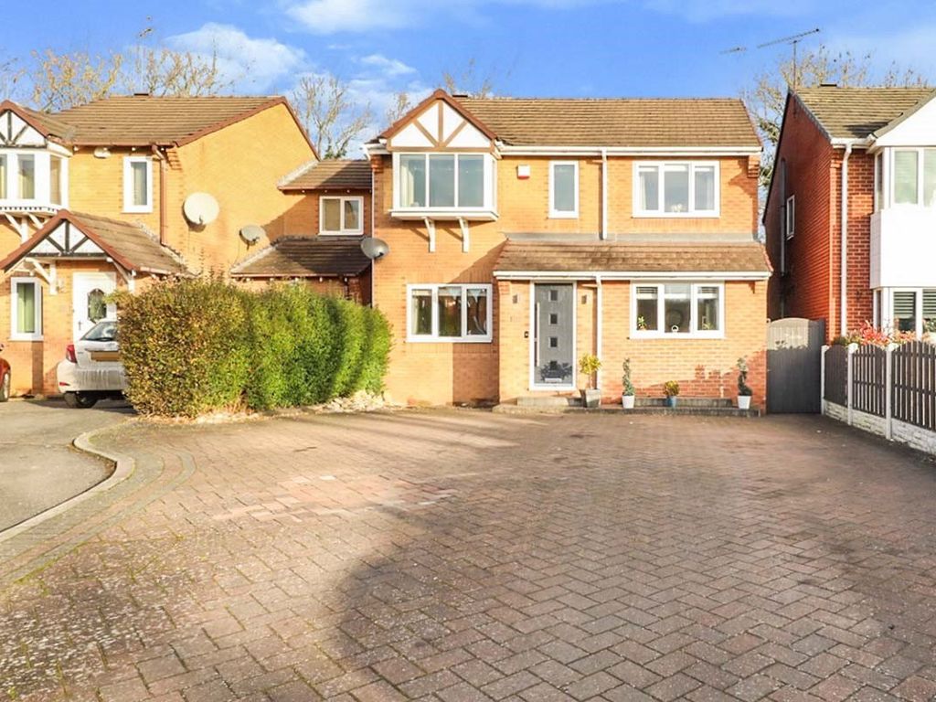 4 bed detached house for sale in Whitehead Close, Dinnington, Sheffield